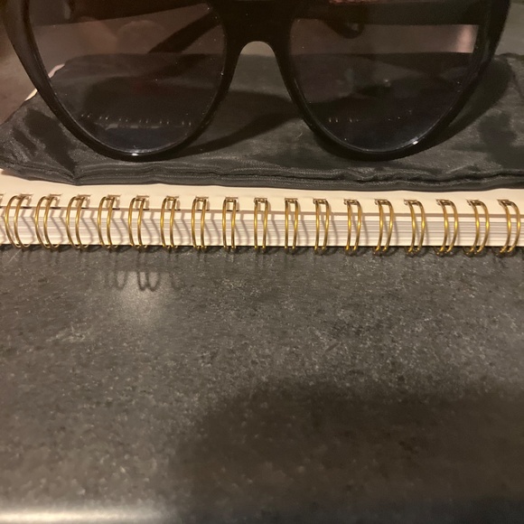 Beverly Hills Black Cat Eyes Sunnies ?️ main image 5